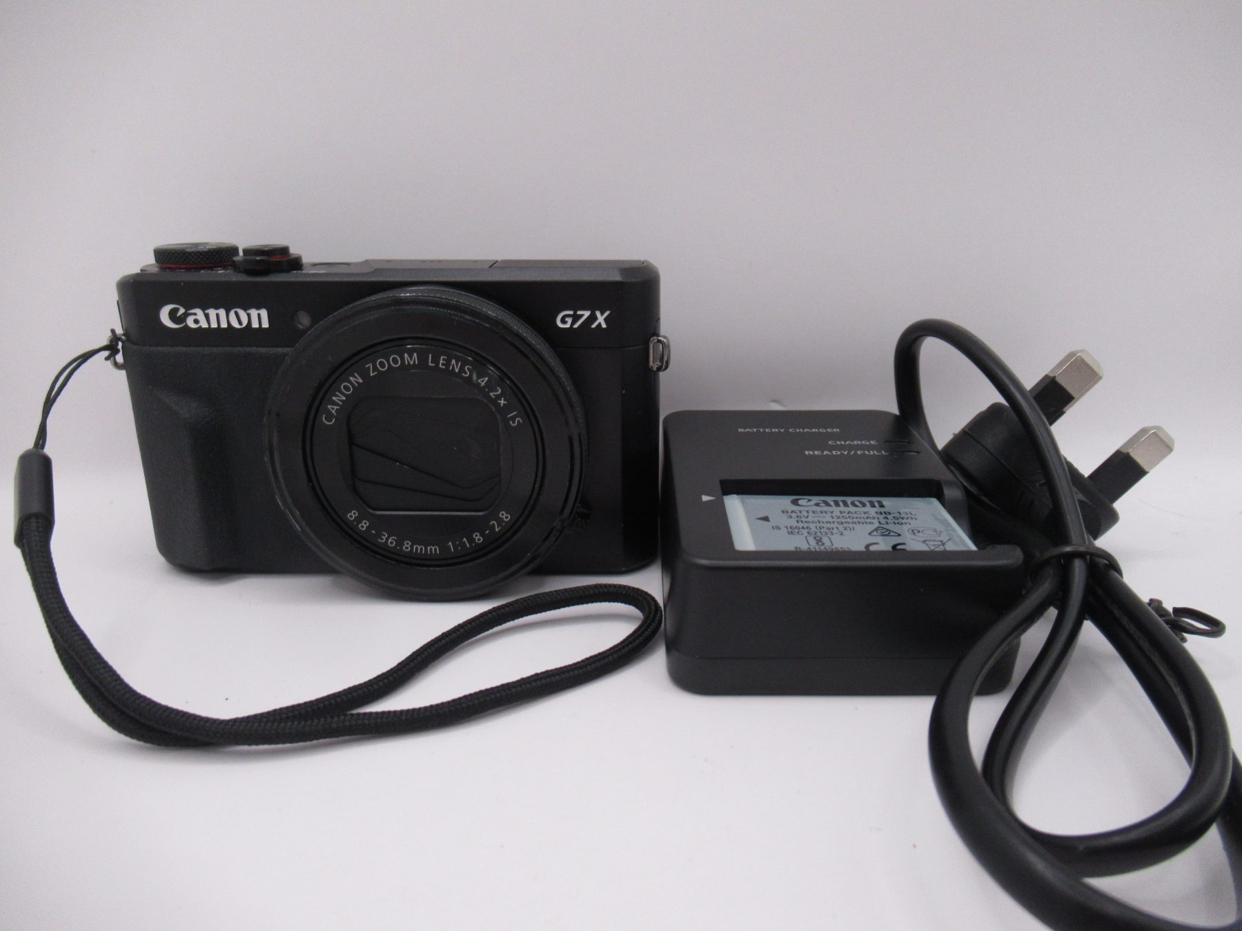 Canon PowerShot G7 X Mark II Digital Point and Shoot Camera 20.1MP - Black